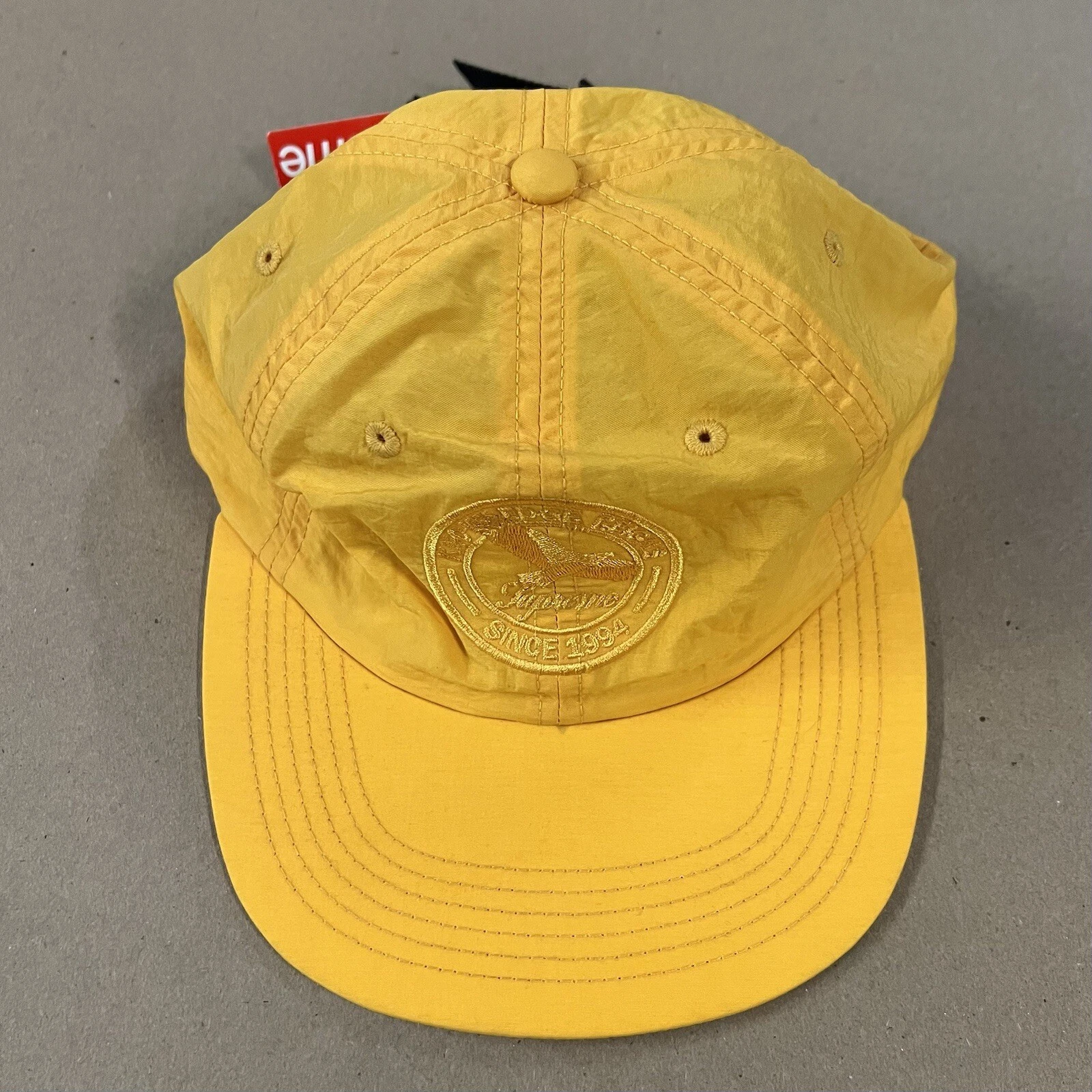 SS16 Supreme Wildlife 6 panneaux nylon Knowledge Reigns chapeau jaune 2016