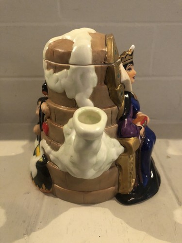 EVIL QUEEN FROM SNOW WHITE DISNEY VILLAINS ALTER EGO TEAPOT COLLECTION 5” Tall - Picture 4 of 7