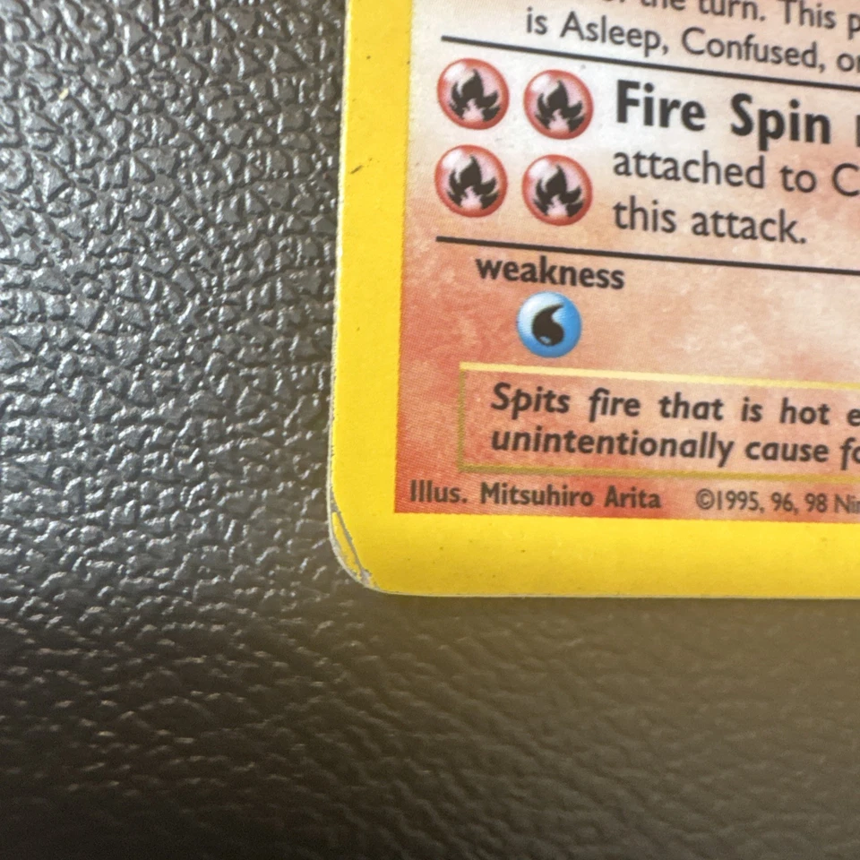 Charizard - Base Set Unlimited Holo Rare 4/102 (1999) Pokémon TCG - Image 4 of 4