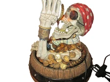 HALLOWEEN Dead Man's Curse Pirate Light Up Water Fountain Spencer's NIB