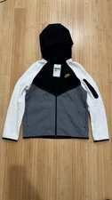 Nike HV5867-065 Kids XL Tech Fleece Full-Zip Hoodie Grey/Blk/Wht/Met. Gold $105