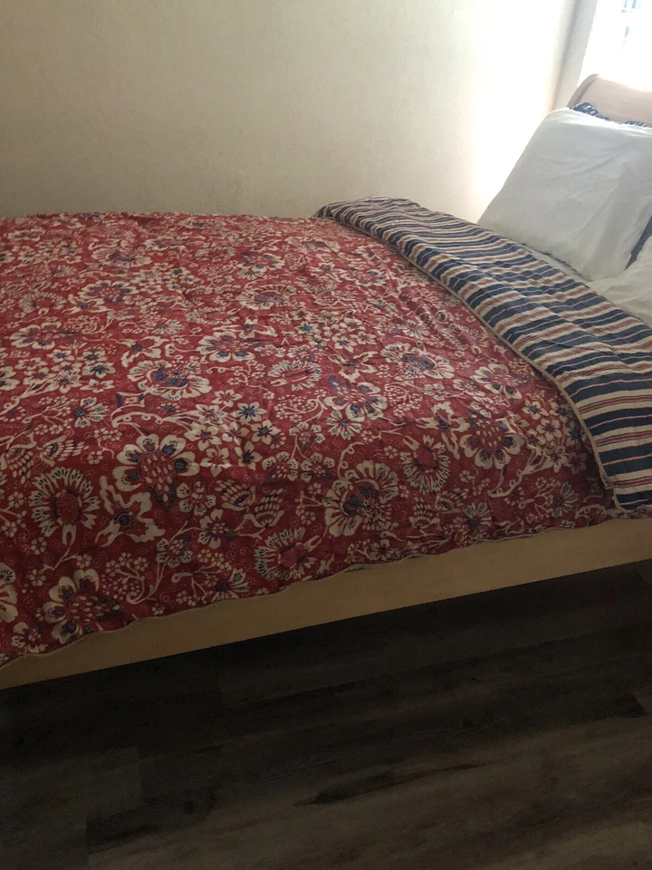 Ralph Lauren Villa Martine Twin Comforter Red Floral Stripes 66x86" EUC - Image 3 of 4