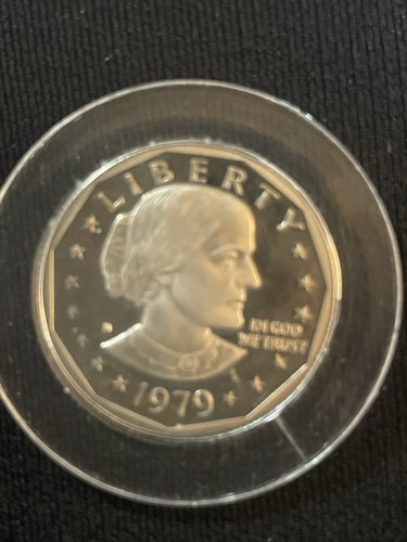 1979 SUSAN B ANTHONY DESIGNER INITIALS VERY Bright p mint It Is In A Holder FG