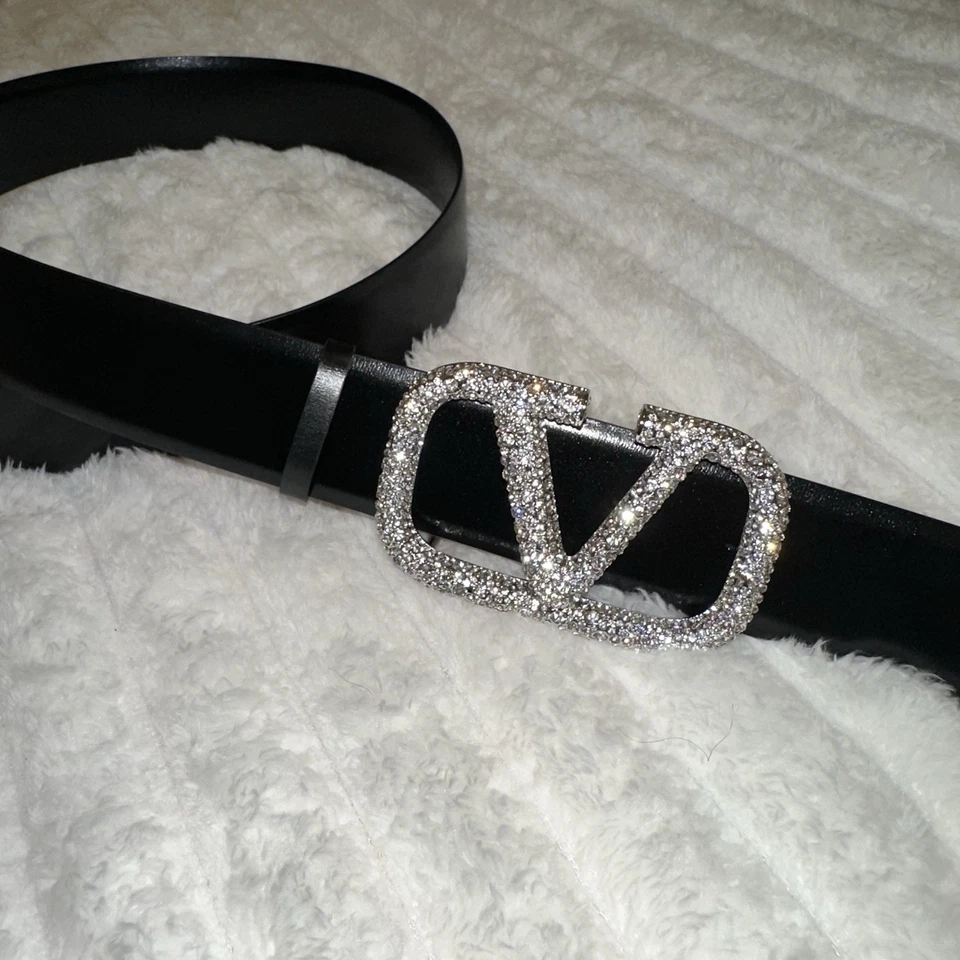 Cinturón de cuero negro Valentino Garavani con hebilla tachonada talla 32-34 Foto 4 de 4
