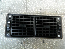 EXCELLENT VTG BMW E12 E28 CENTER AIR DUCT VENTILATION HEATING AIR OUTLET 6422