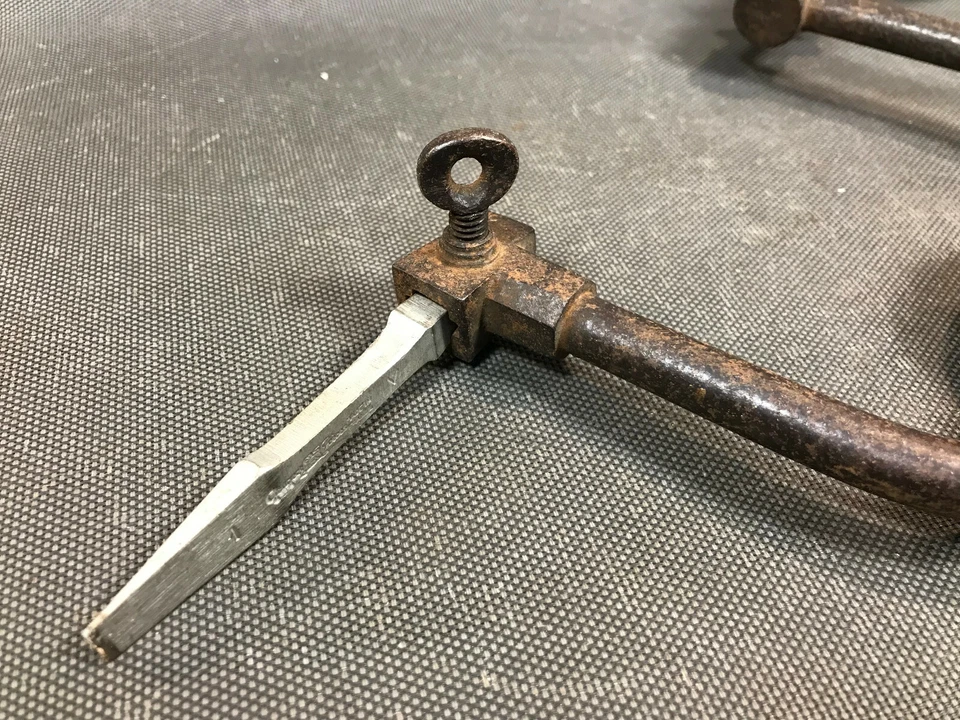 Ancien vilebrequin chignole manuelle perceuse outil de menuisier ebeniste - Photo 4/4