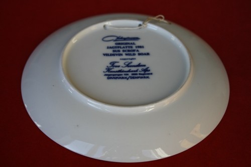 BEAUTIFUL TOVE SVENDSEN PORCELAIN HUNT WALL PLATE ANIMAL - Picture 26 of 54