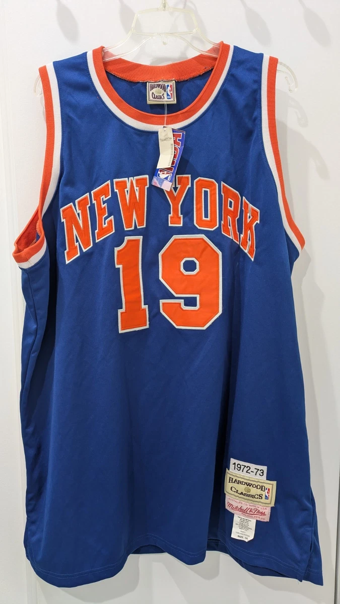 Mitchell & Ness New York Knicks 56 Size NBA Fan Apparel