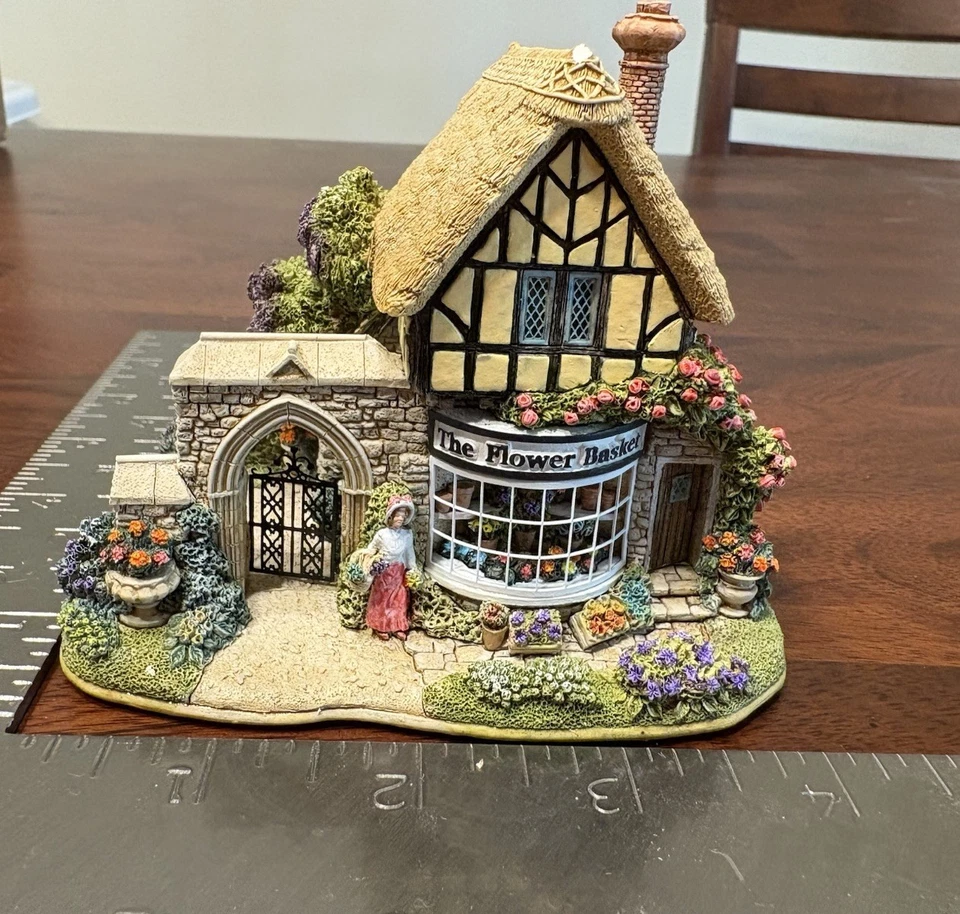Vintage Lilliput Lane Flower Basket Florist Shop House In Orig Box W/ Deed As Is - Image 2 of 4