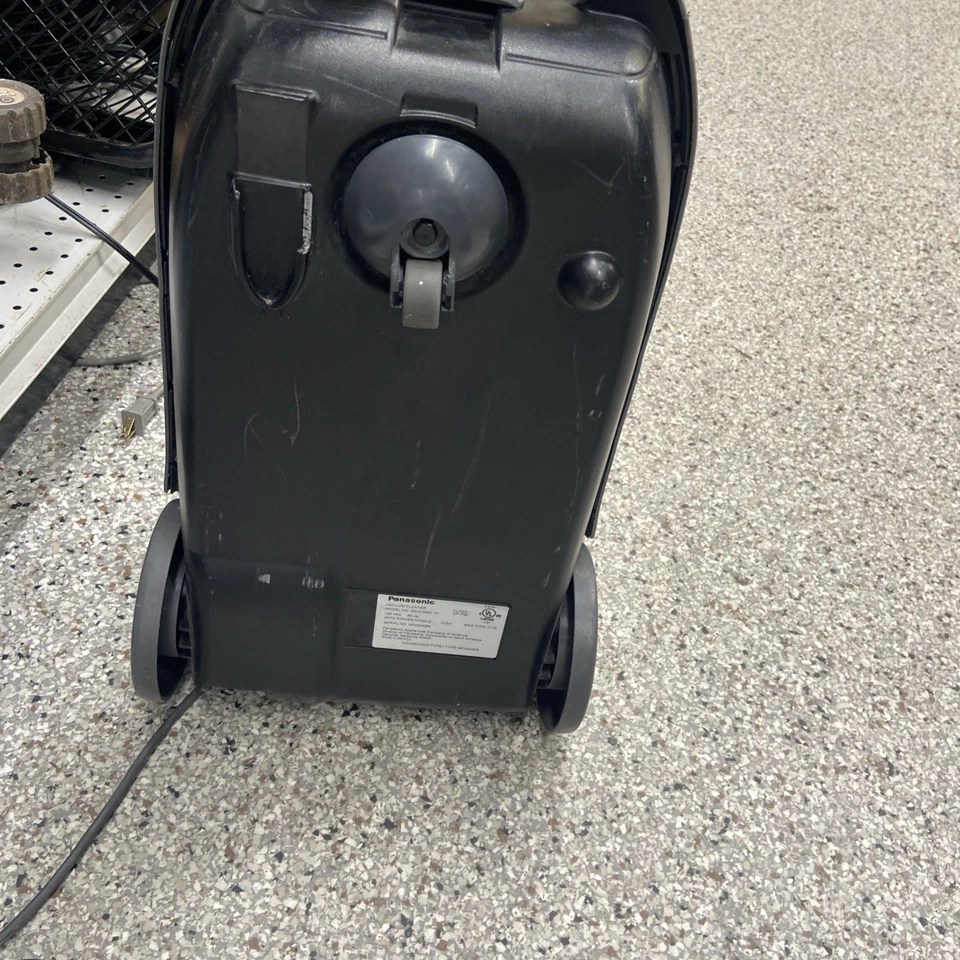 Panasonic MC-CG937 OptiFlow HEPA Canister Vacuum Body Only WORKS - Image 4 of 4