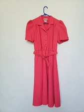 VTG California Looks Women 12 Retro Dress Hot Pink Button Accent Belt Cap Sleeve