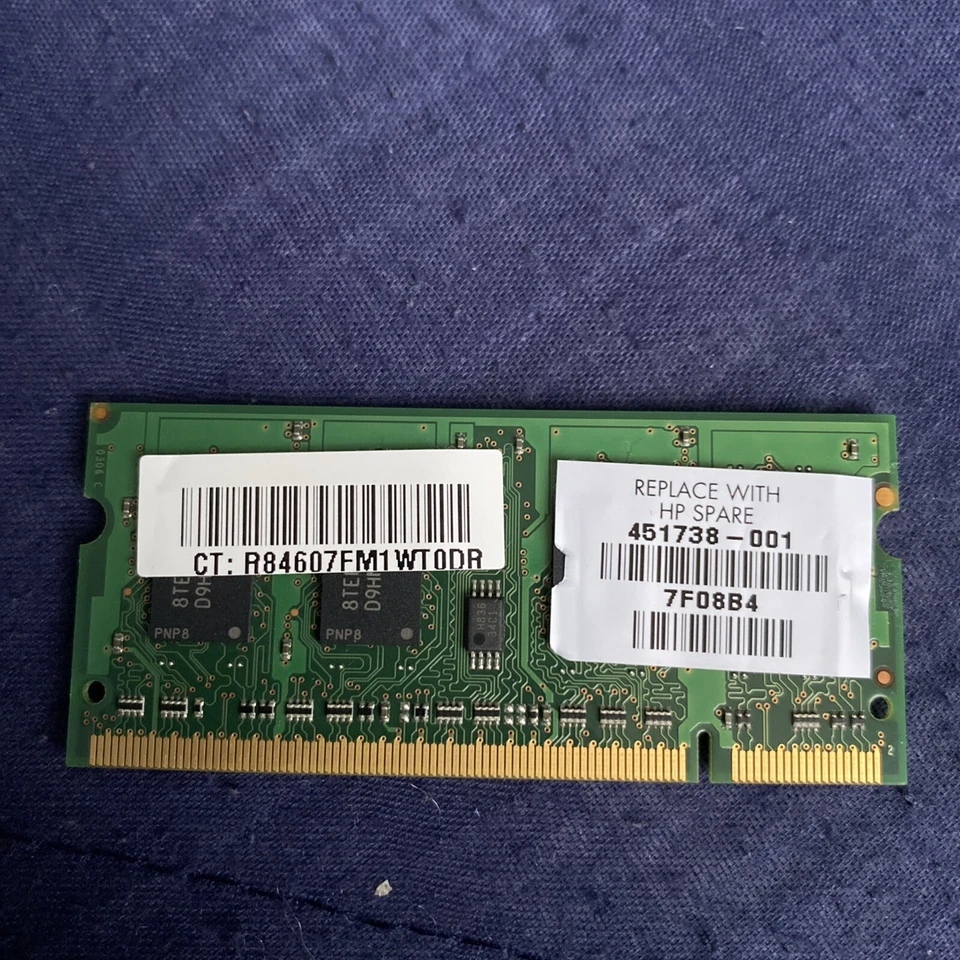 Micron 1GB 2RX16 PC2-6400S-666-13-A0 (MT8HTF12864HDY-800G1 0934) Laptop Memory - Image 2 of 2