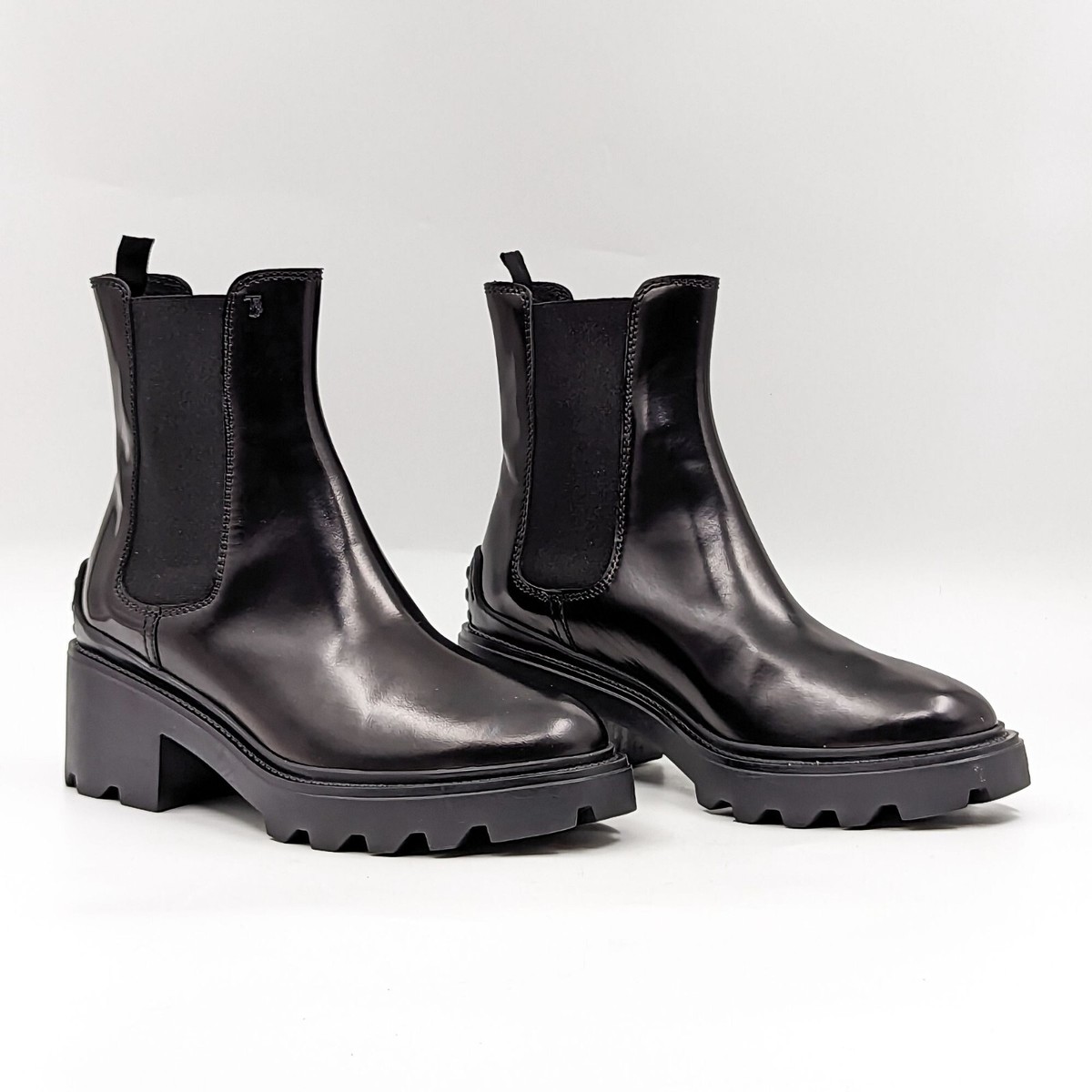 【関税込み】Chelsea Ankle Boots - Tod's - Leather - Black Woman BLACK Tod's Chelsea Boots in Leather