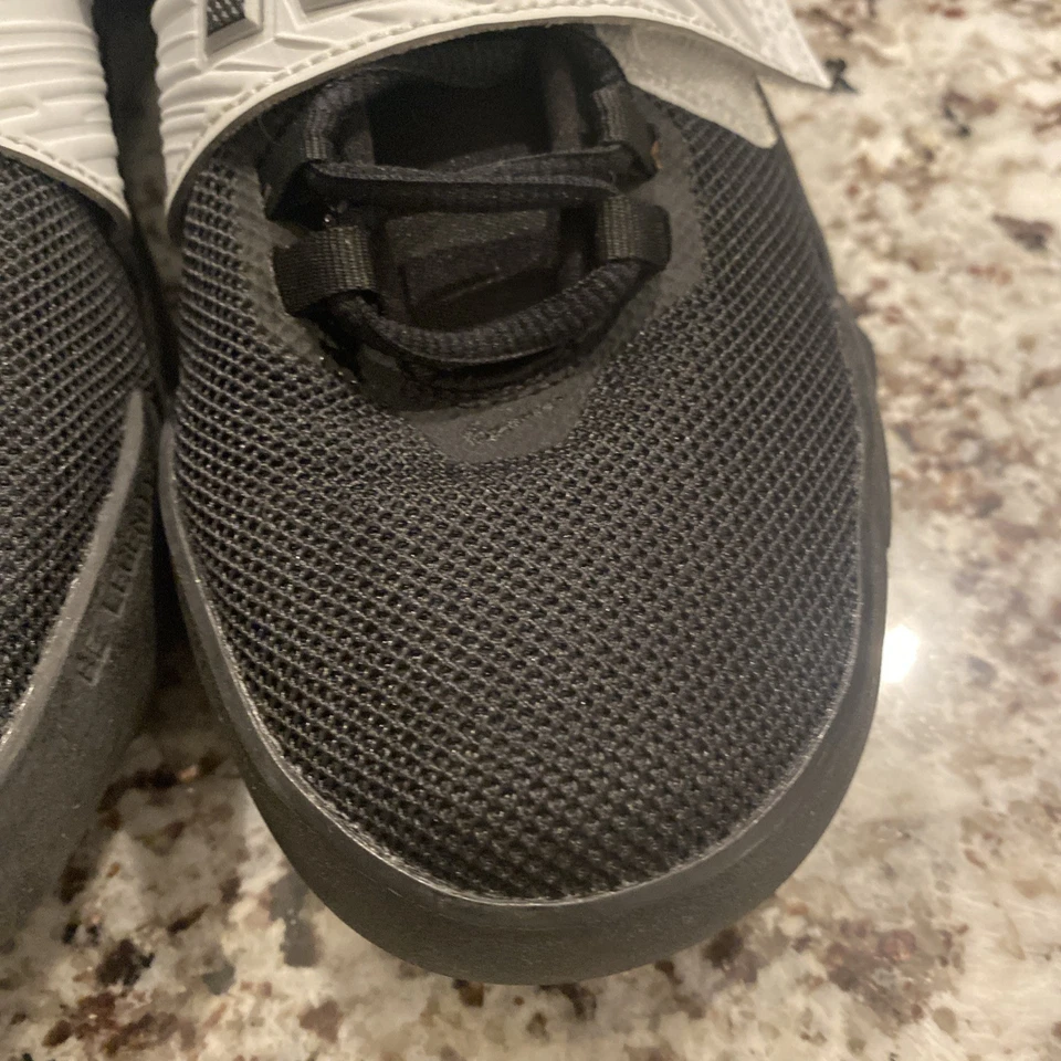 Nike Future Court 3 Niños CT2866-007 Negro Zapatos de Baloncesto Tenis Talla 5.5 Y Foto 4 de 4