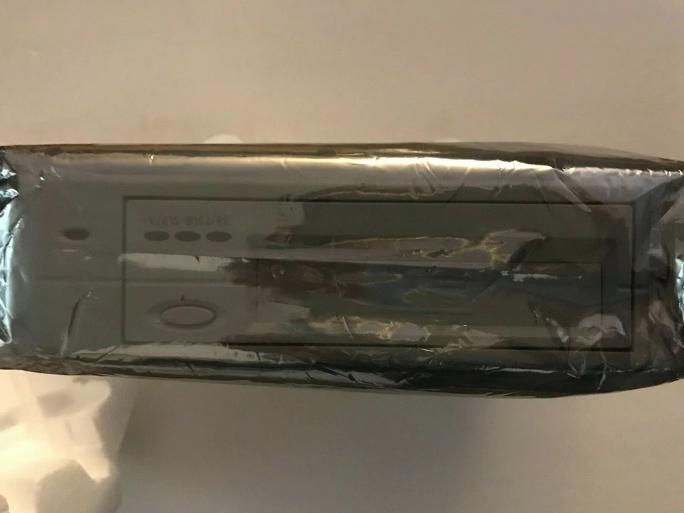 TANDBERG DATA SLR75 38GB/75GB SLR EXT SCSI Tape Drive NEW - Image 3 of 4