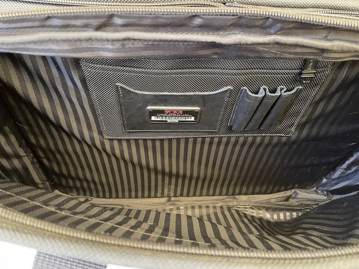 Tumi Alpha 2621D3 Large Nylon Leather Organizer Laptop Brief Tumi Alpha 2621D3 Large Nylon Leather Organizer Laptop Brief