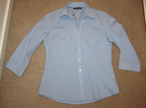 MARKS AND SPENCER Size 8 Light Blue & White Pin Striped Shirt 3/4 sleeves - Afbeelding 1 van 4