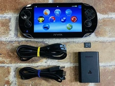 PS Vita PCH-1100 AB01 Crystal Black SONY Playstation 8GB Charger Tested EX DDP