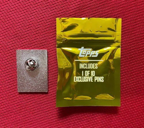 2025 Topps Series 2 FERNANDO TATIS JR. Exklusive Emaille Pin San Diego Padres - Bild 2 von 2