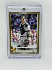 Roberto Perez 2022 Topps Update Gold Border /2022 Card #US243