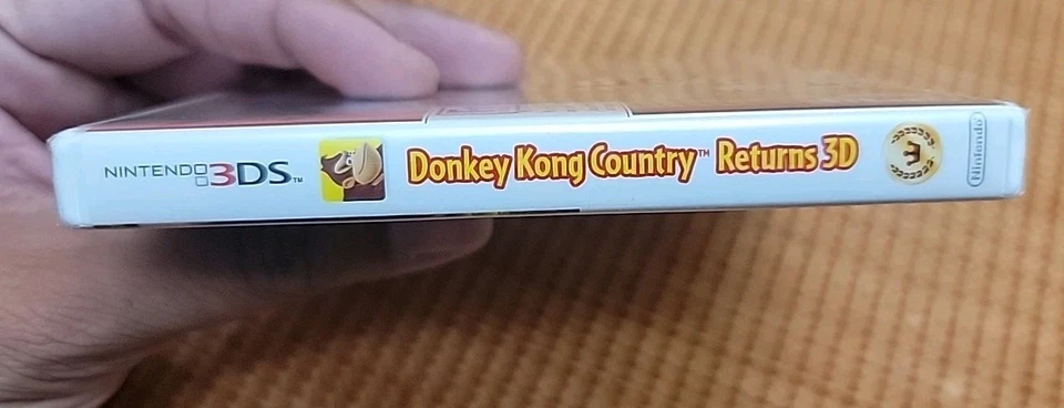 Donkey Kong Country Returns 3D: Nintendo Selects (3DS, 2016) New Sealed US Ver. - Image 3 of 4