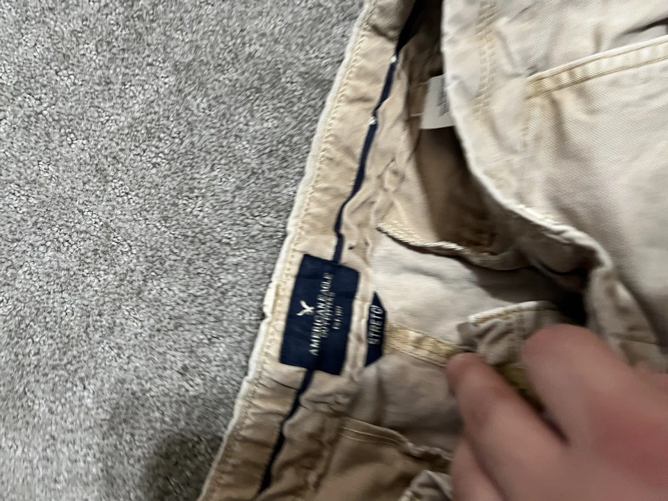 Pantalones Cortos American Eagle Mujer Beige Caqui Chino Elastizados Midi Talla 8 Sólidos Foto 3 de 4