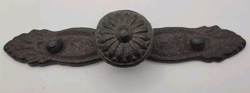 Brown Cast Iron French Country Cabinet Drawer Pulls with Backplate, Set of 2 - Picture 6 of 7
