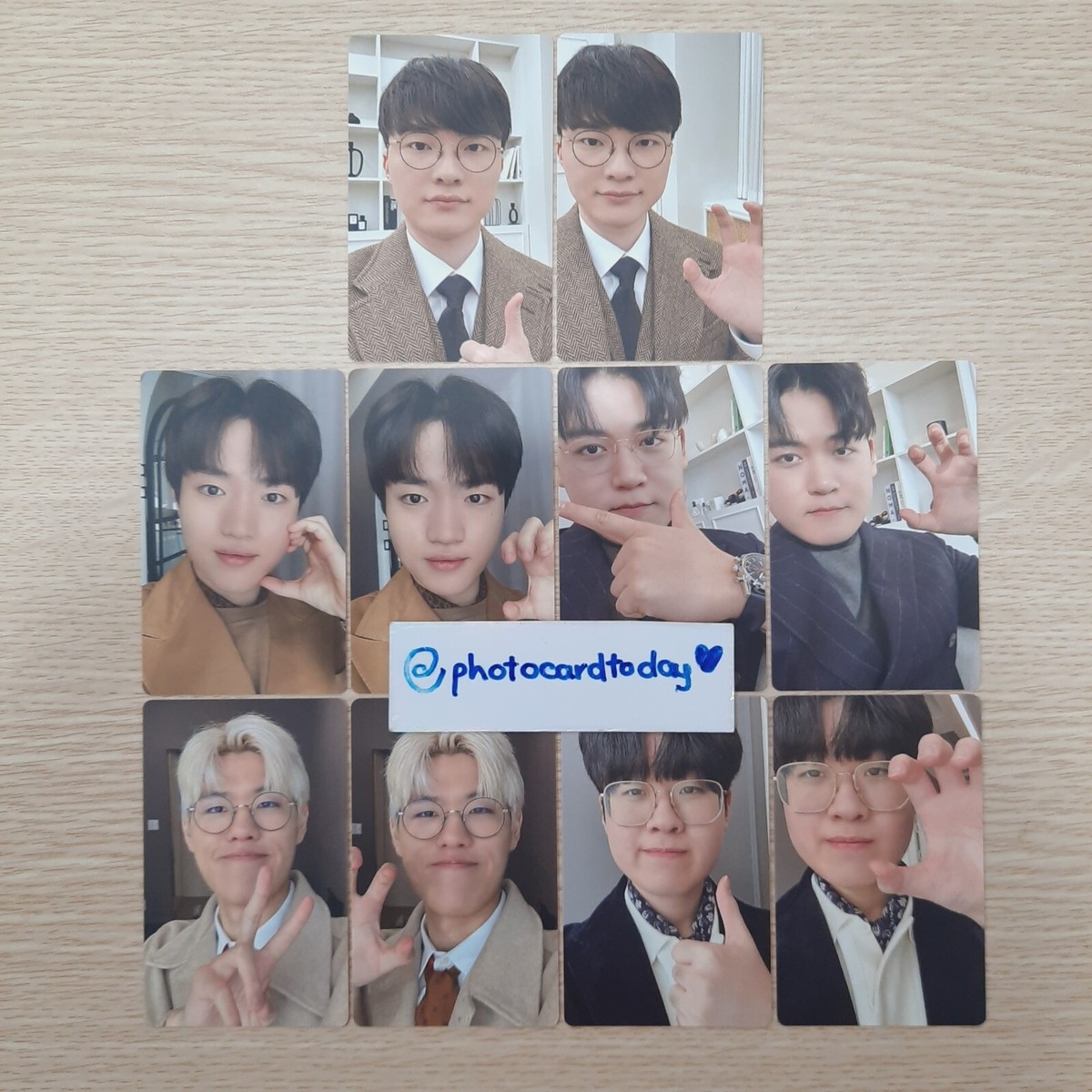 T1 MEMBERSHIP PACKAGE 2024 OFFICIAL PHOTOCARD LOL LCK IDOL T1 MEMBERSHIP PACKAGE 2024 OFFICIAL PHOTOCARD LOL LCK IDOL