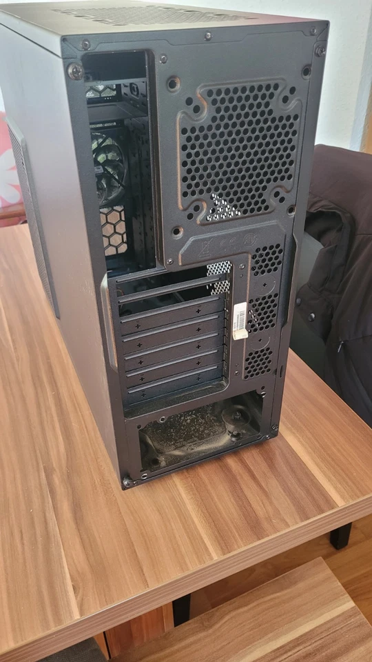 Cooler Master N300 ATX Computergehäuse Schwarz - Bild 2 von 4