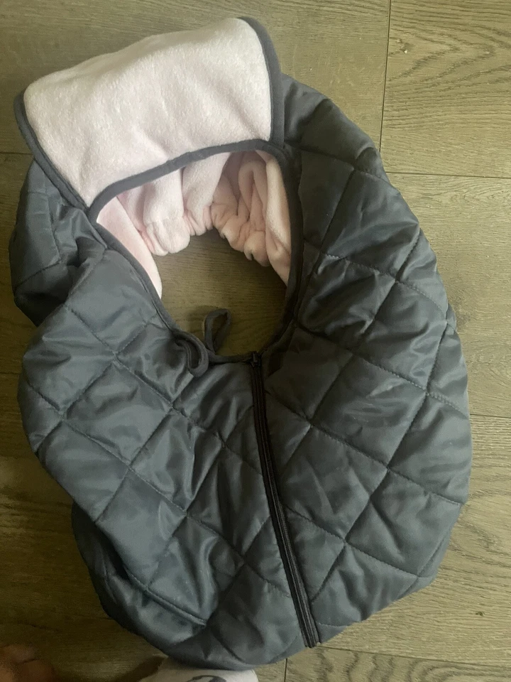 EDDIE BAUER - WEATHER PROOF Fleece INFANT CAR SEAT COVER - PRE-OWNED - Image 2 of 4