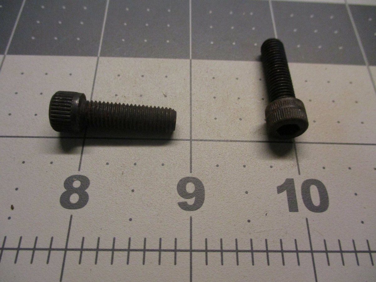 Case 62-414 (2) Screws 47524 1/4