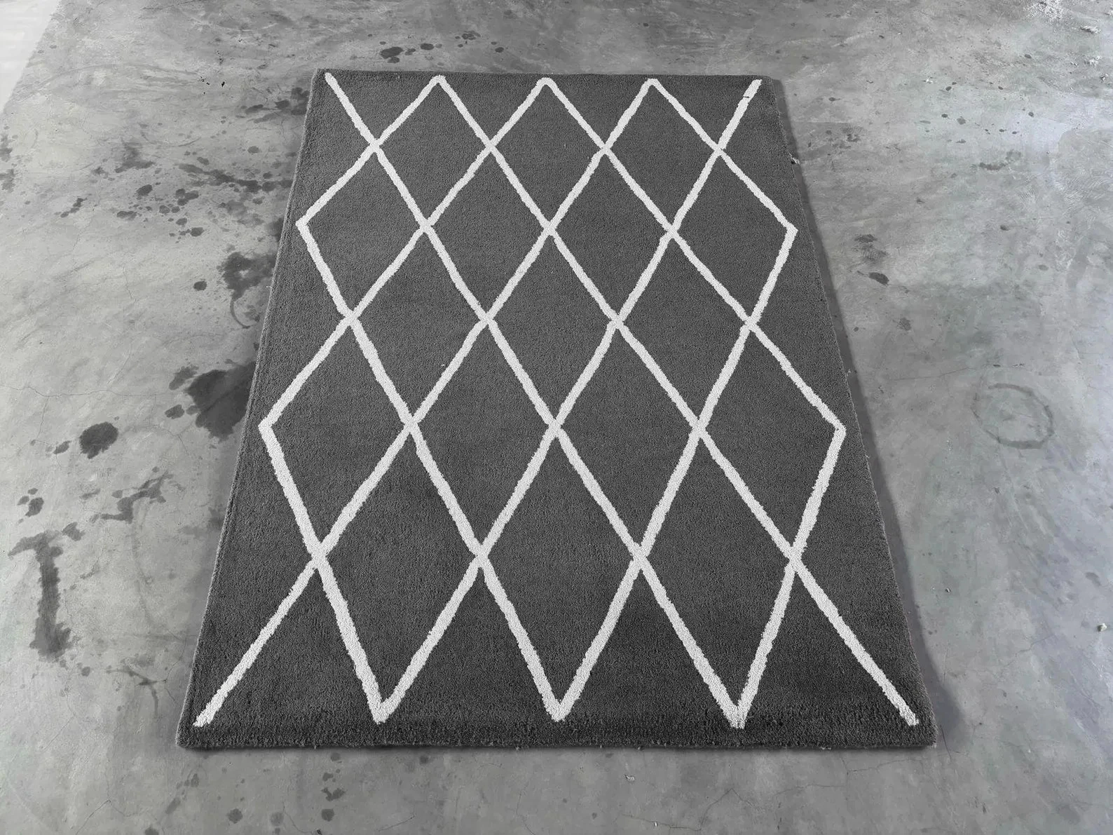 Hand Tufted Geometric Wool Rug, Diamond Pattern Area Rug for Living Room