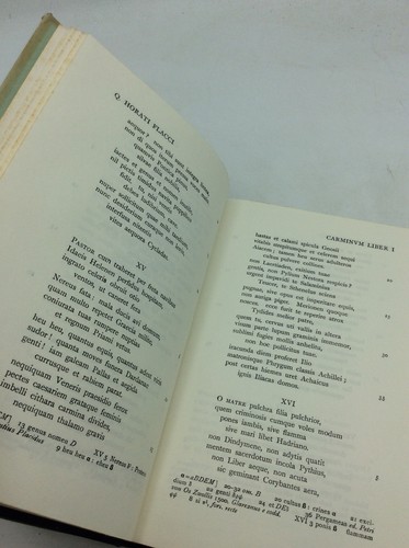 Q. HORATI FLACCI: OPERA - Horace; Edward C. Wickham, ed. - 1967 - - Picture 4 of 6
