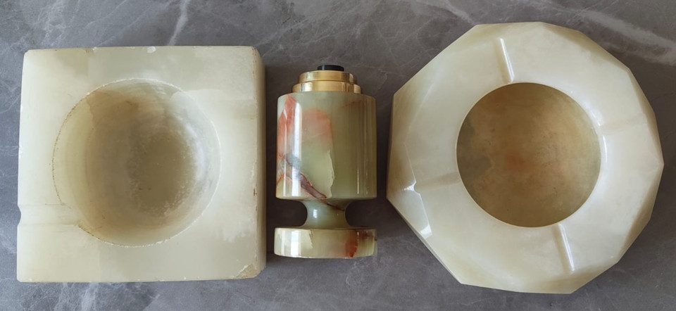 A complete onyx marble ashtray and table lighter set from Japan — a mid-century desk bundle with serious Mad Men energy.
