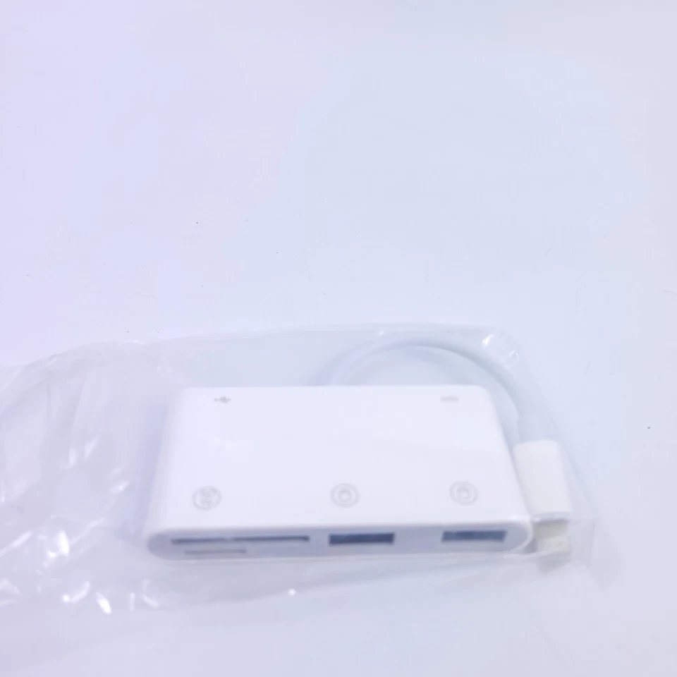 For Apple 8 pin Charger to 2 USB Port & SD/TF Cart Hub Adapter - Image 4 of 4