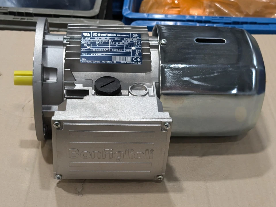 NEW BONFIGLIOLI 0.37kW 0.5hp 3PH brake MOTOR Voltage 330/575V 60Hz IP55 - Image 3 of 4