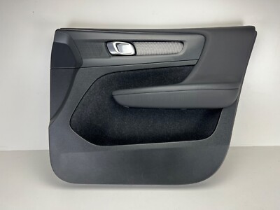 VOLVO　xc40左F.Rドアサイドパネル s-l400.jpg