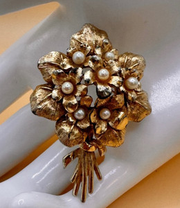 Boucher Brooch | eBay