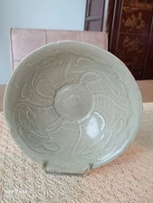 Grand bol en grès céladon Chine, période SONG (960-1279)