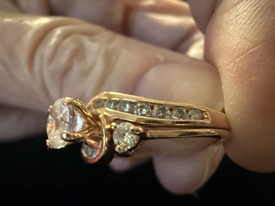 Hermoso conjunto de boda de morganita y diamantes. Oro rosa de 14 quilates, talla 5,75 EE. UU. Foto 4 de 4