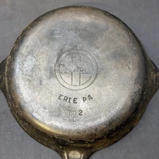 Vintage Elusive Griswold No.4 Small Logo ERIE PA 702D Skillet