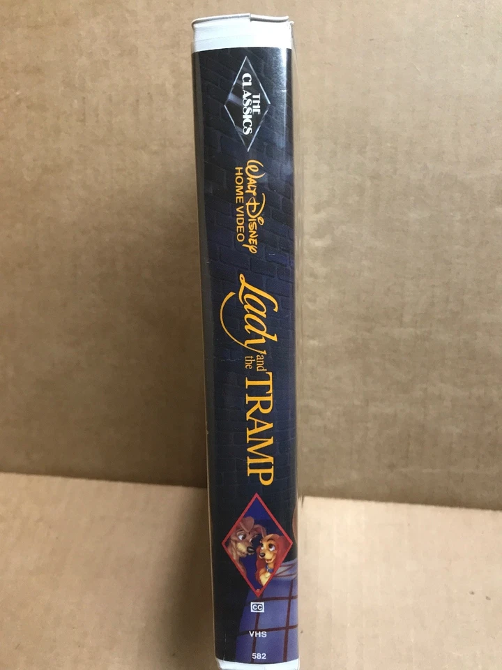 Walt Disney's Lady and the Tramp Black Diamond VHS The Classics Edition Red Sig - Image 3 of 4