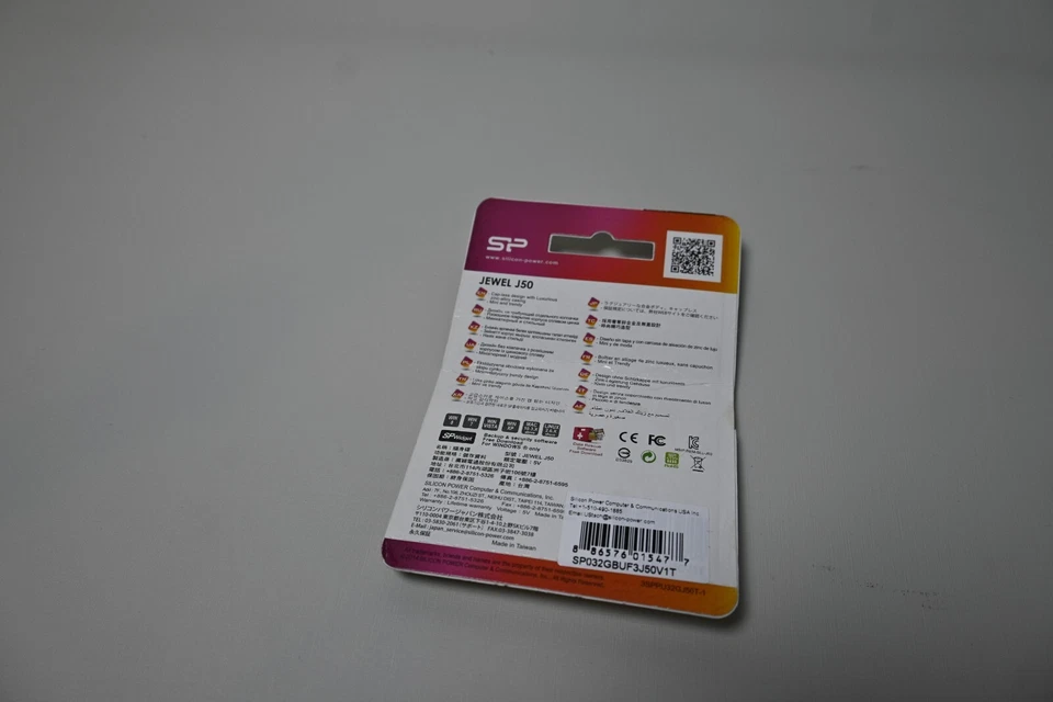 Silicon Power `32GB Silicon Power Jewel J50 USB3.0 Zinc-Alloy Compact USB Flash - Image 2 of 4