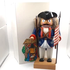 Em Merck Nutcracker The Patriot with Flag, Lantern & Rifle Christmas MINT