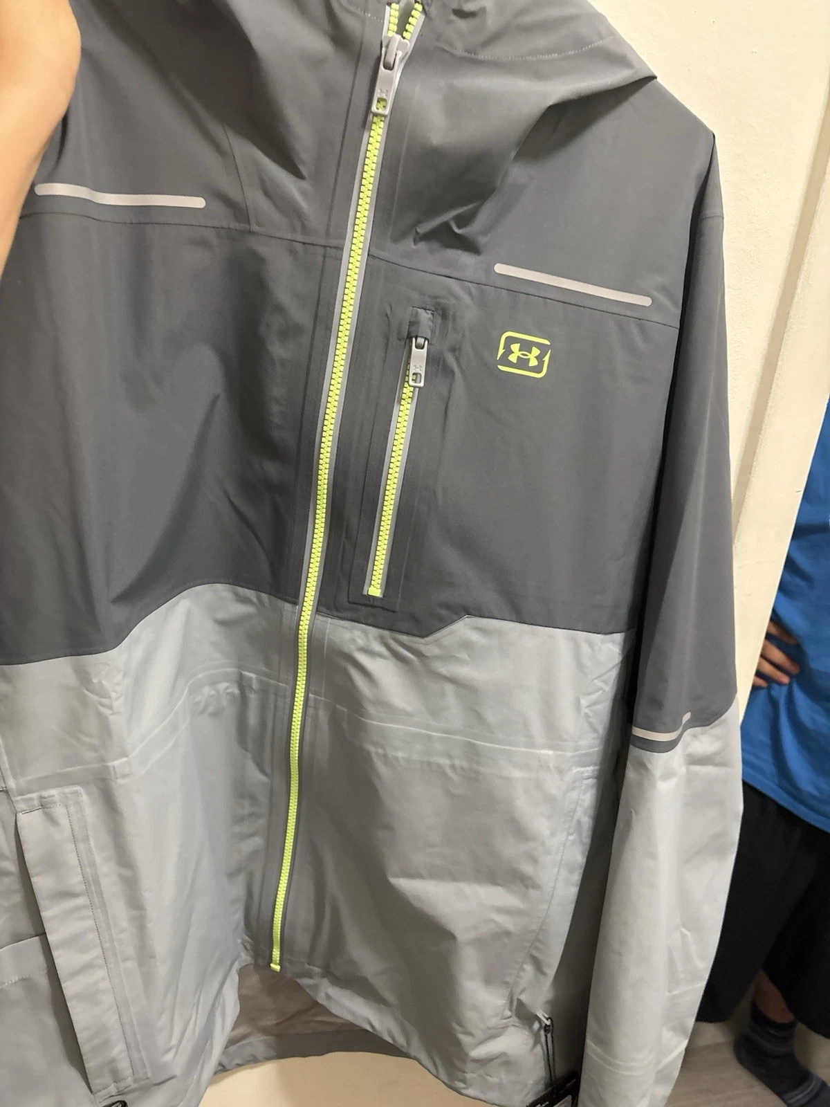 Fish Elite Jacket Under armor XL
Opens in a new window or tab