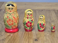 Set Of 4 Vtg USSR Matryoshka Russian Nesting Dolls Traditional Folk Art