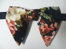NEW Handmade Bow tie Floral Knit Vintage style 70's Bow Tie Navy/Pink Pre Tied