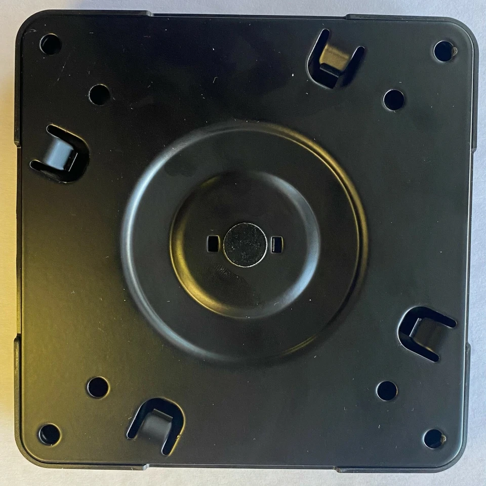 Humanscale Monitor Arm VESA Plate 100 X 100mm-For M2.1, M8.1, M10 - Black - Image 2 of 4