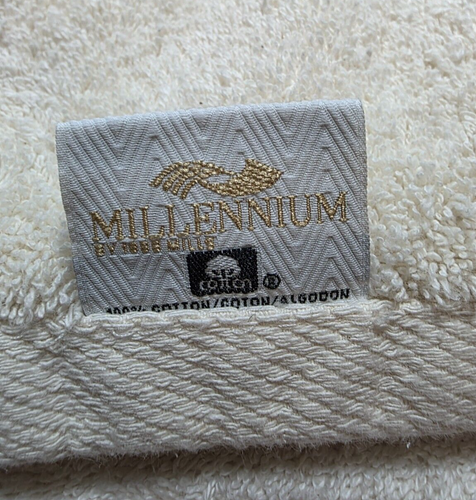VTG MILLENNIUM BY 1888 MILLSE CREAM EMBROIDERED ELEPHANT BATH TOWEL SAFATI - Picture 4 of 8