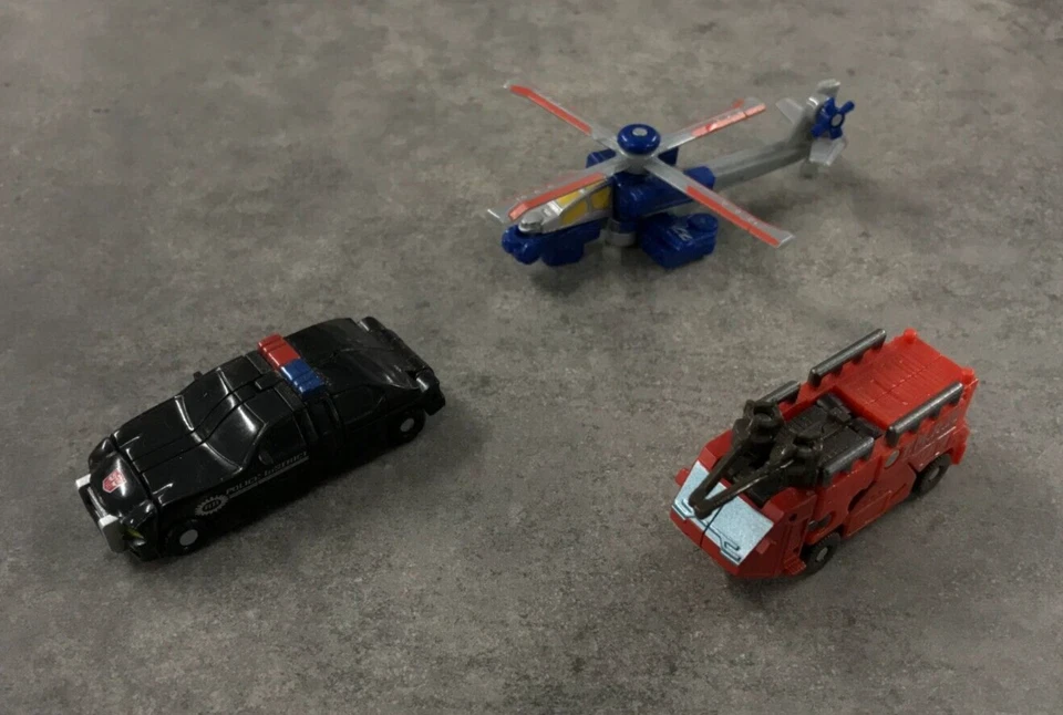 Transformers Robots in Disguise (2001) Divebomb, Strongarm & Firebot Figures - Image 3 of 4